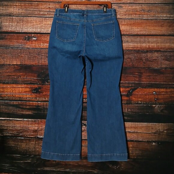 Talbots Jeans Size 12 Petite Flawless Five Pocket Flare Curvy Blue Denim Stretch - Picture 3 of 8